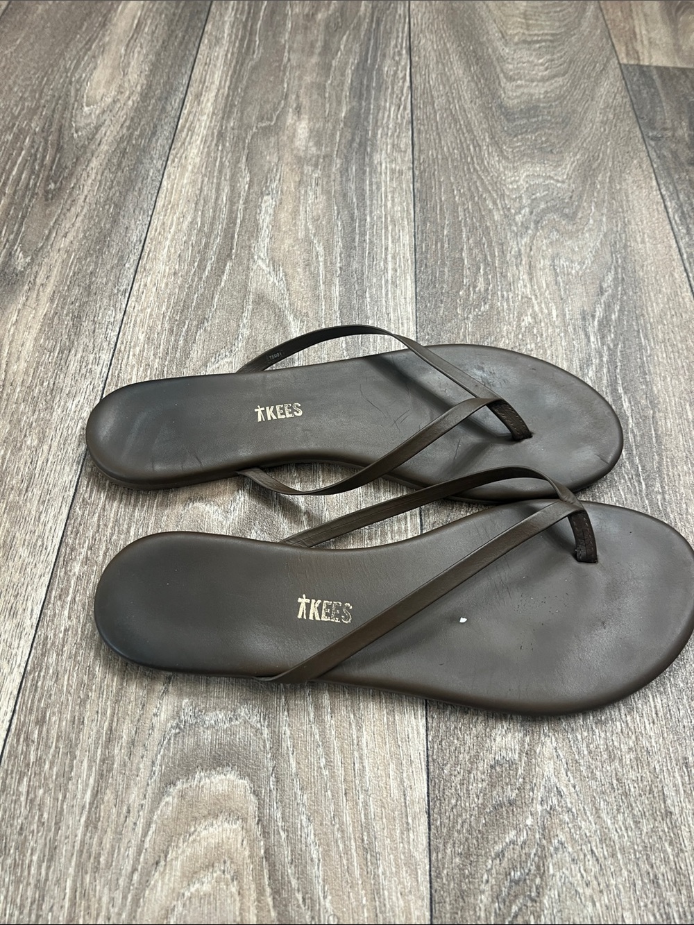 TKEES Chocolate Brown Slim Strap Flip Flops - Picture 2 of 7